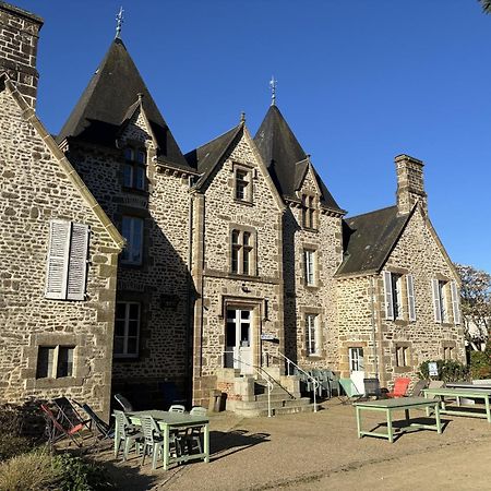 Chateau Du Bourg Saint-Denis-de-Gastines Zewnętrze zdjęcie