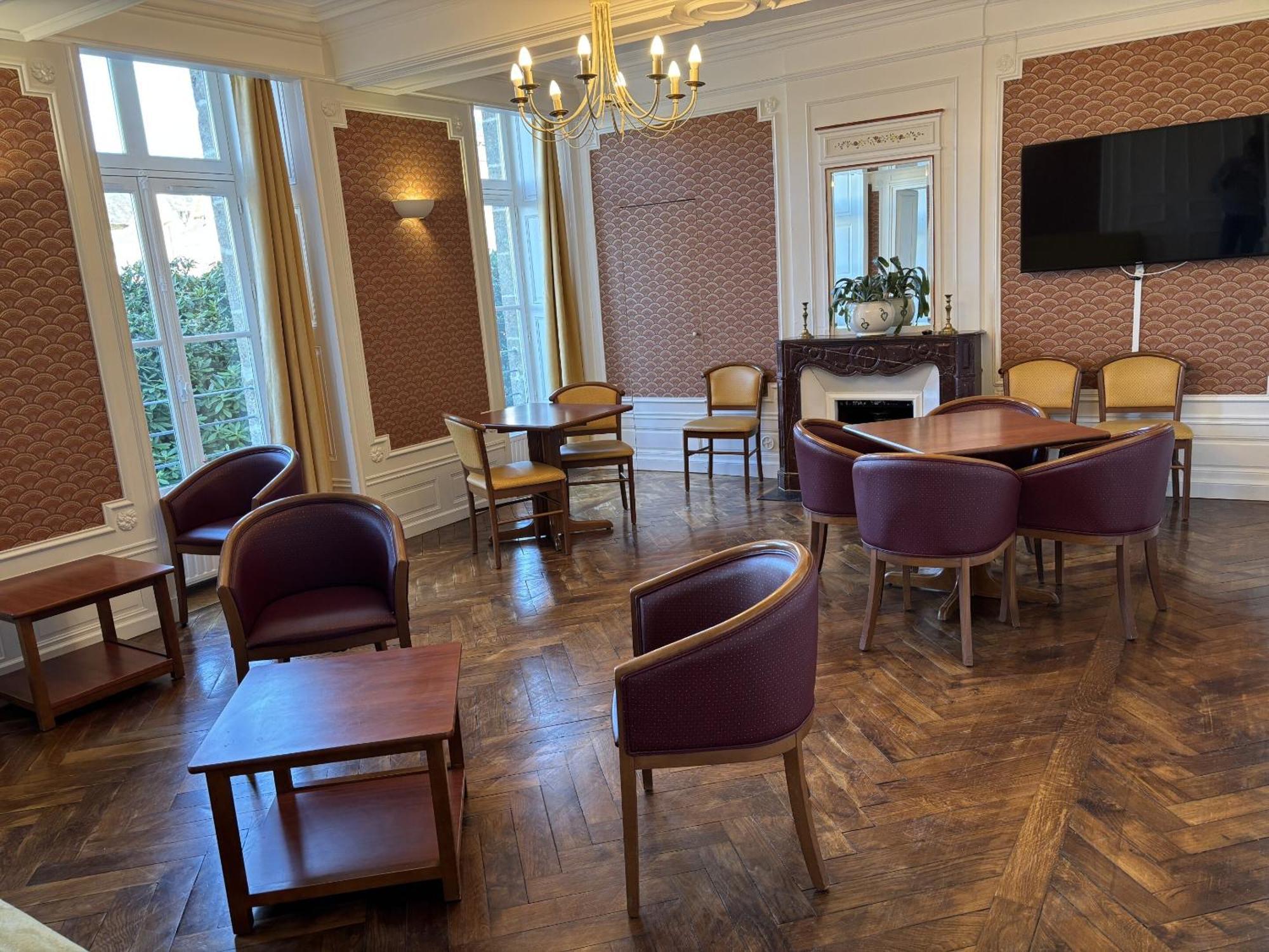 Chateau Du Bourg Saint-Denis-de-Gastines Zewnętrze zdjęcie